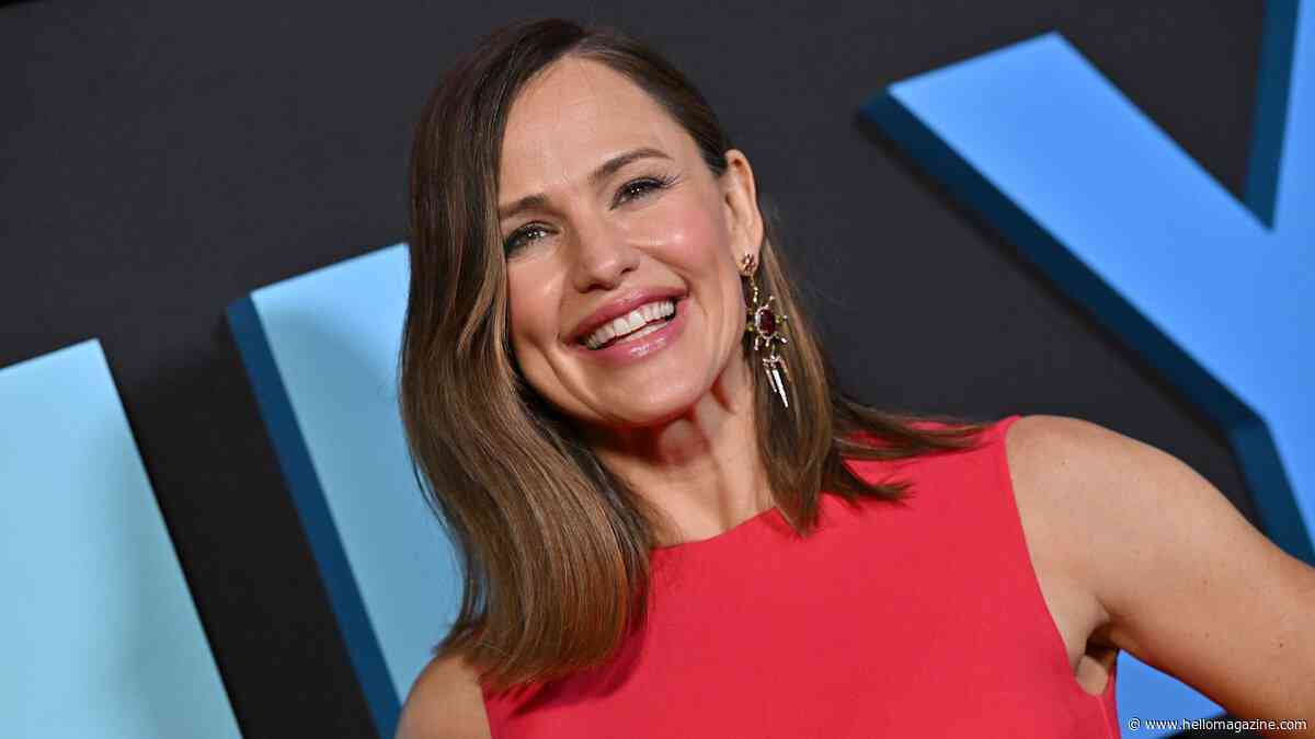 Jennifer Garner 'so happy' as she reveals new 'journey' ahead