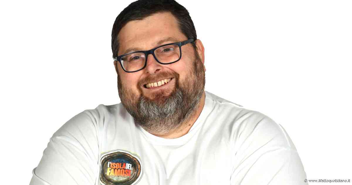 “All’Isola dei Famosi non ho le condizioni per fare Raz Degan, ho difficoltà di ogni tipo, di movimento. Ho molta paura”: lo confessa Mario Adinolfi