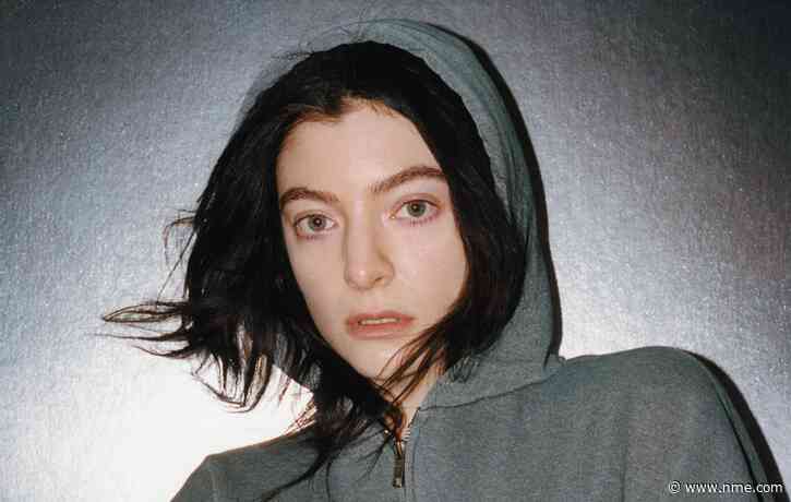 Lorde reflects on eating improperly “for weeks” ahead of Met Gala 2021 and explains “gender-broadening” Easter egg comments