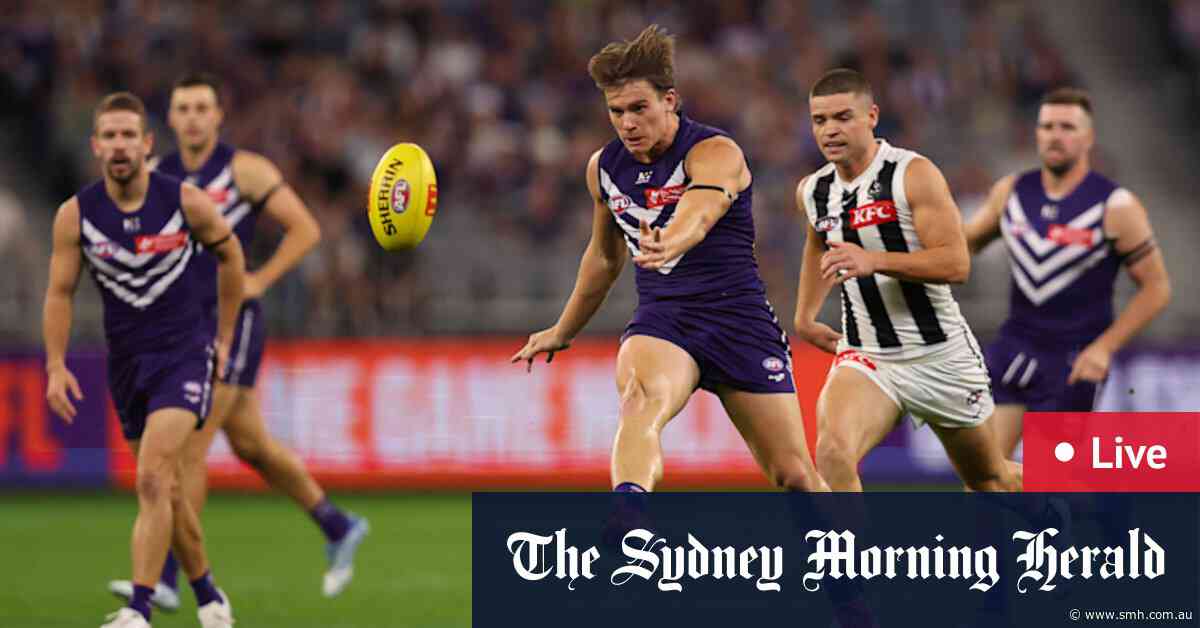 AFL live updates: Daicos gets treatment on hip as undermanned Pies fight hard against Freo