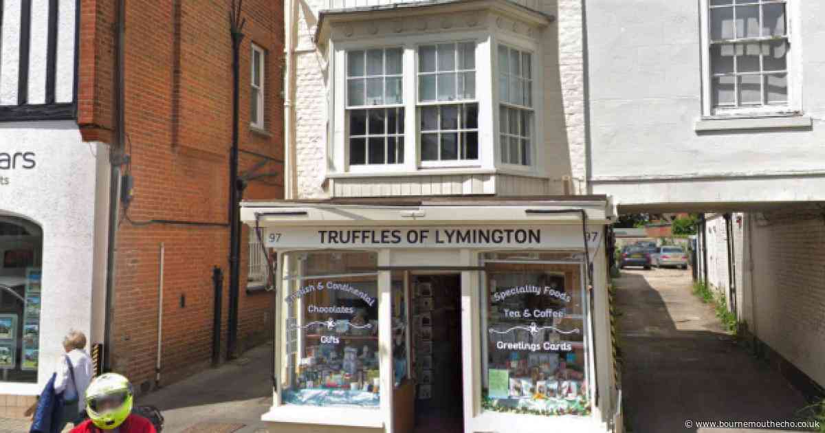 High street office above popular sweet shop set to become flat
