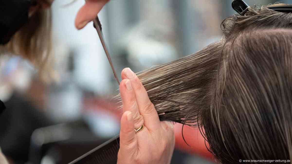 Zahlreiche Mängel in Friseursalons im Landkreis Peine festgestellt