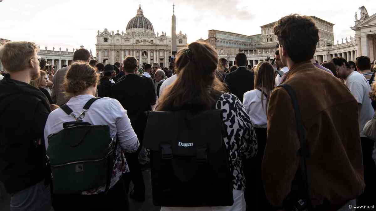 NU+ | Opnieuw zwarte rook uit Rome: wat gebeurt er achter de gesloten deuren?