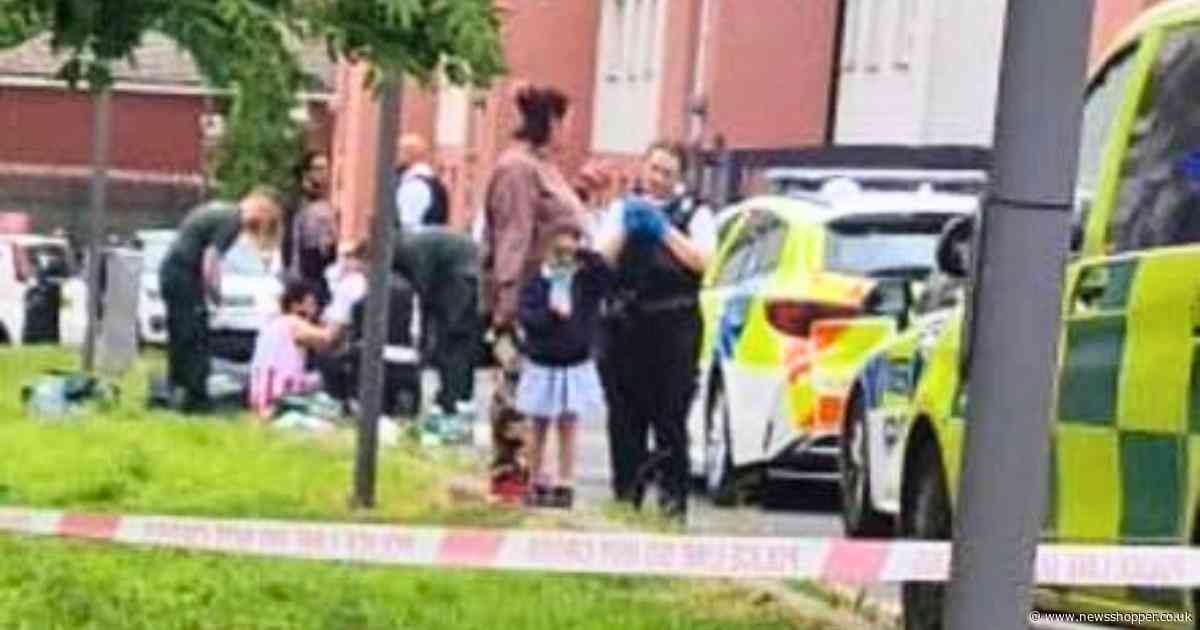 Man 'seriously' hurt after being stabbed in hand in Plumstead
