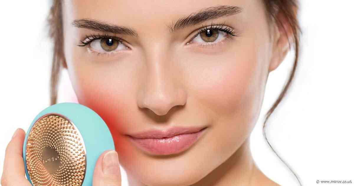 Foreo’s LED device that ‘instantly lifts’ and makes the skin ‘look younger’ gets £68 price cut