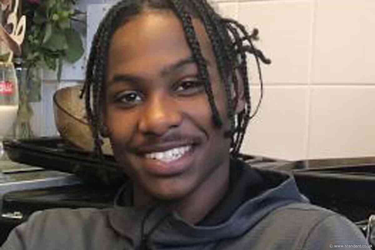Mother saw gunman shoot son near Damilola Taylor centre, court told