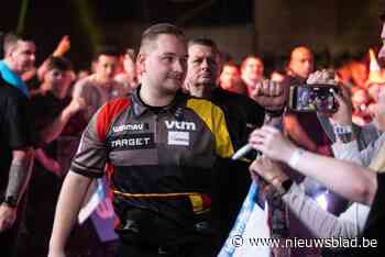 Minstens twee maanden zonder wedstrijd: Dimitri Van den Bergh past ook voor dartstoernooien in mei