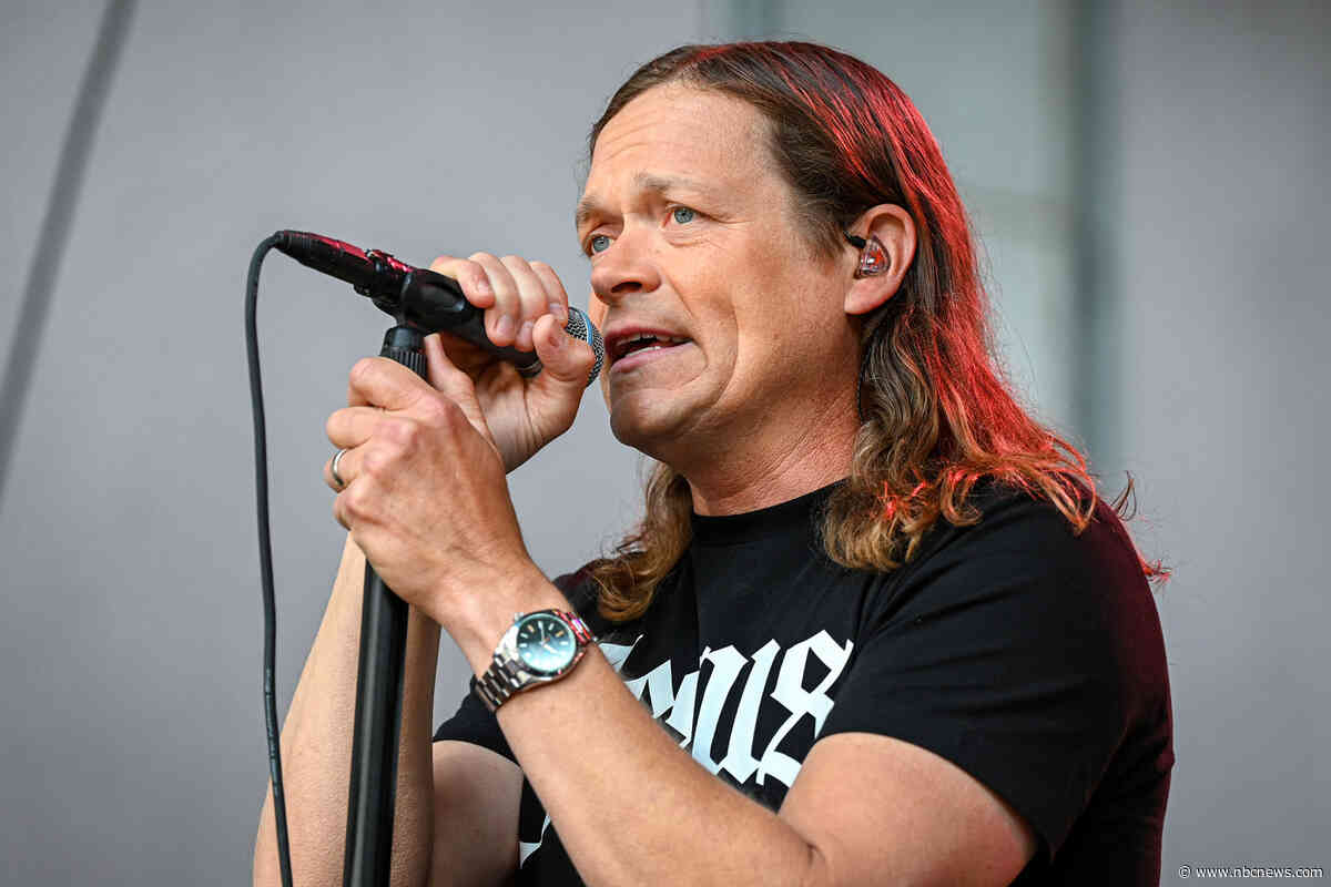 3 Doors Down singer Brad Arnold says he has stage 4 cancer, cancels summer tour