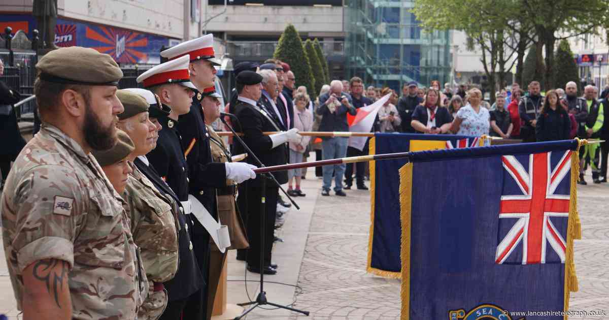 Crowds come together to commemorate VE day in Blackburn and Darwen