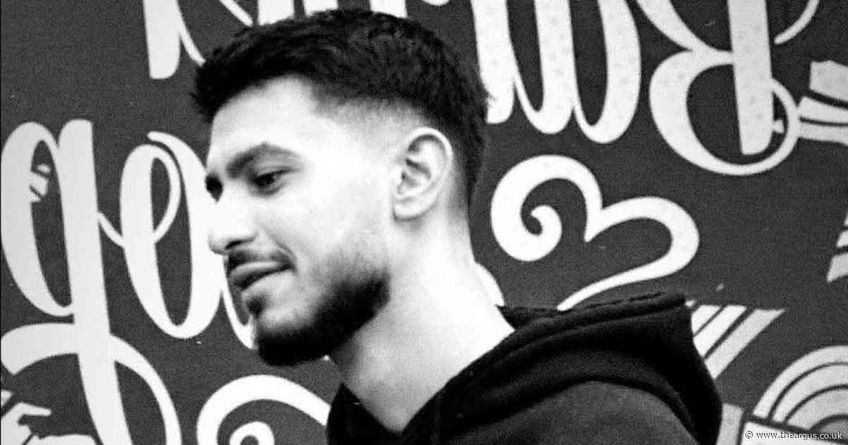 Man who died after seafront incident was 'stabbed in chest'