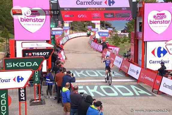 Beresterke Demi Vollering grijpt de macht in Vuelta voor vrouwen op loodzware klim, Reusser knap tweede voor van der Breggen