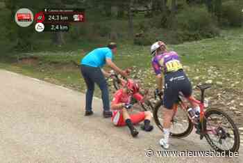 VIDEO. Femke Gerritse komt in rode trui bergop ten val en verliest leidersplek in Vuelta