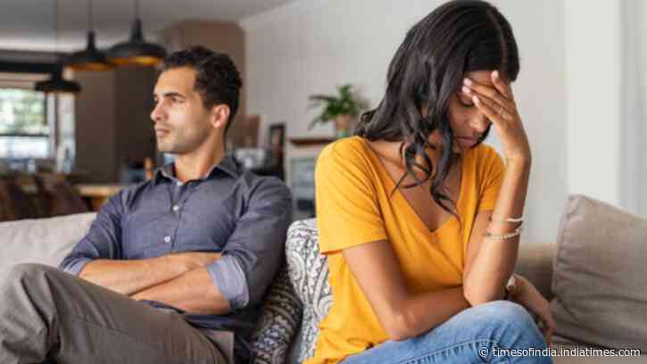 7 psychological tactics manipulators use in relationships