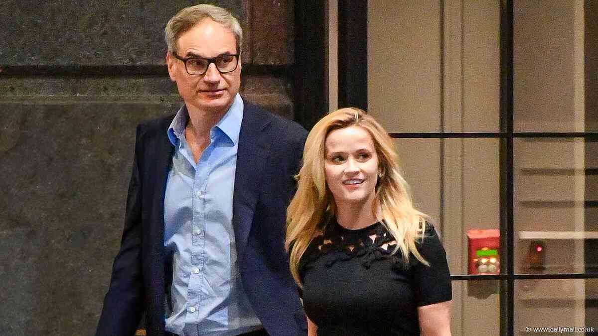 Reese Witherspoon and boyfriend Oliver Haarmann look ready to move in together after touring $13M NYC apartment