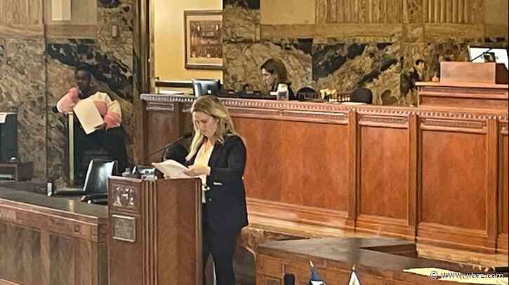 State house approves bill that could cut Louisiana's flat income tax rate