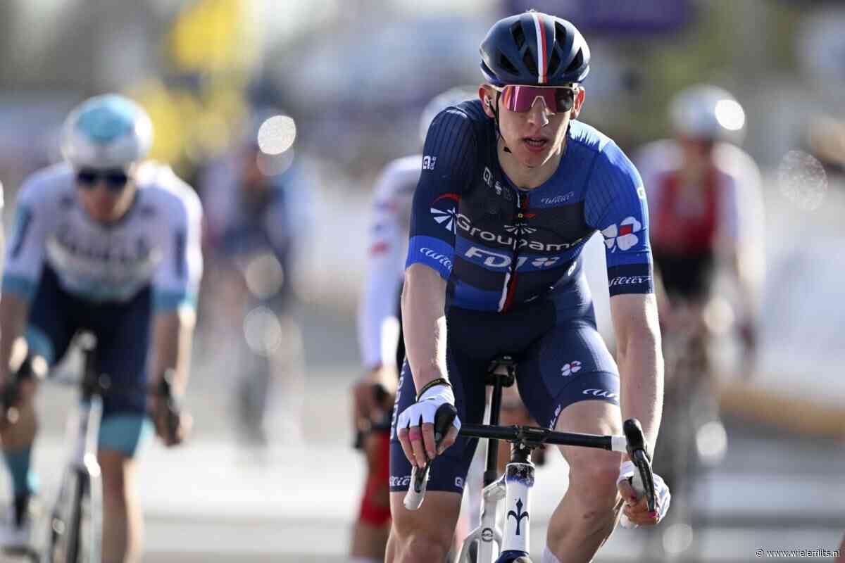 Imposante Lewis Askey wint Boucles de l&#8217;Aulne-Châteaulin, Lukas Kubis valt stil in slotmeters