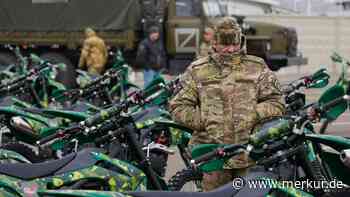 Putins Truppen müssen auf dem Motorrad in den Ukraine-Krieg ziehen