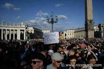 Fumée blanche au Vatican, un nouveau pape a été élu
