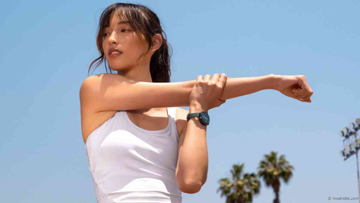 Garmins (arguably) sexiest smartwatch is back down to its best-ever price