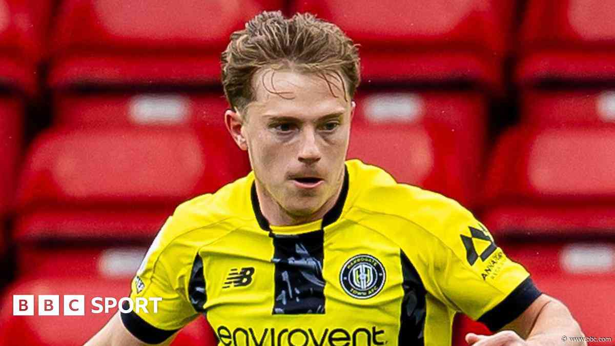 Harrogate Town release five players after 2024-25