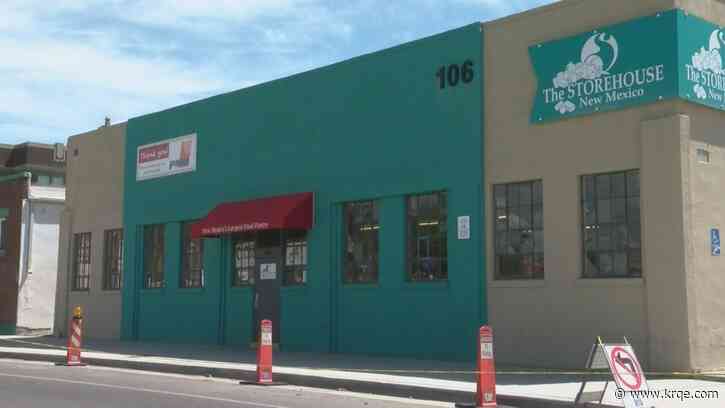 Over 3,000 pounds of apples donated to Albuquerque food pantry