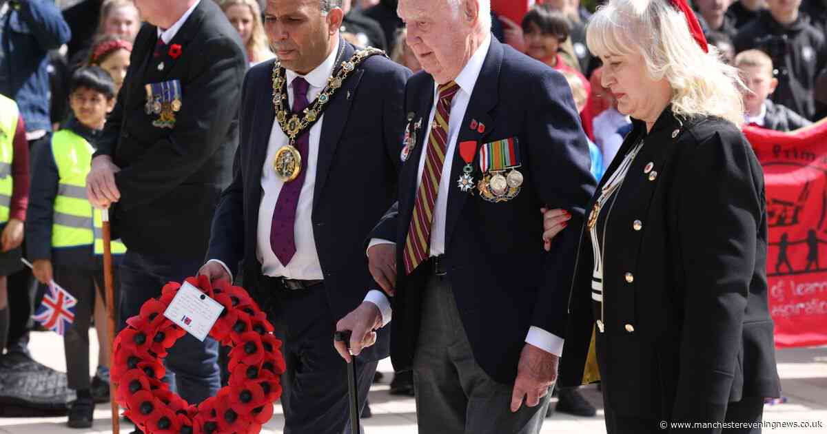 'All my mates got killed - I wish they were lined up beside me'