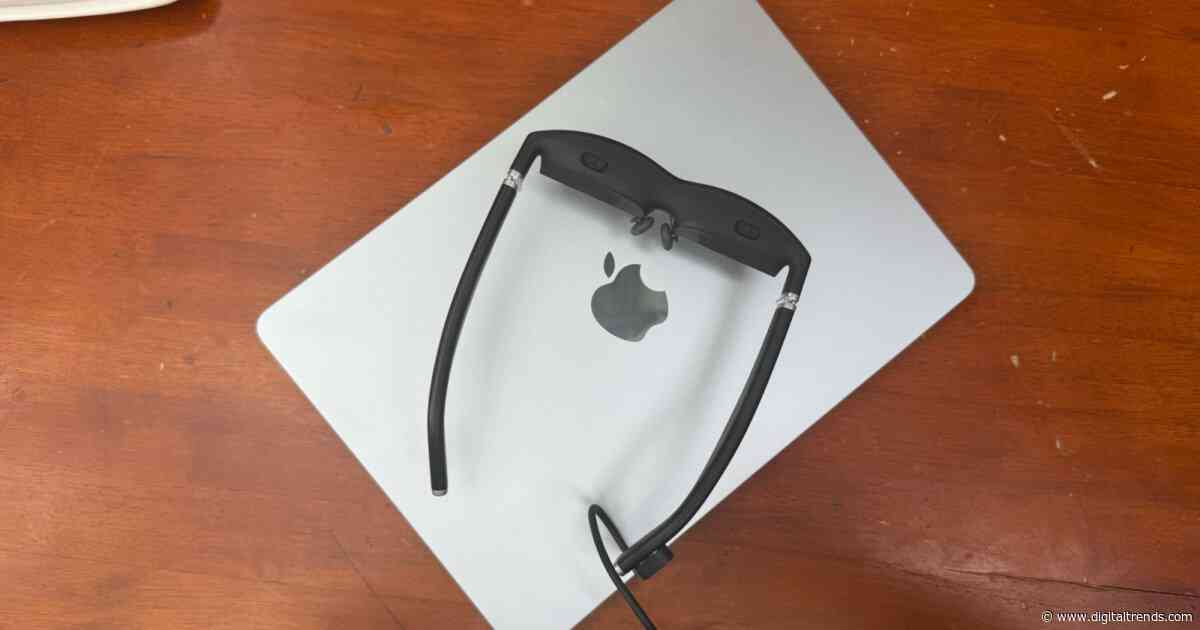 Apple Glass wearable tipped to land next year