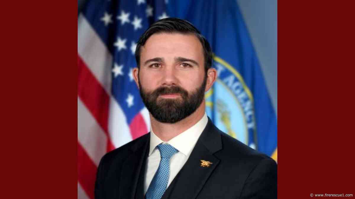 FEMA chief fired weeks before hurricane season