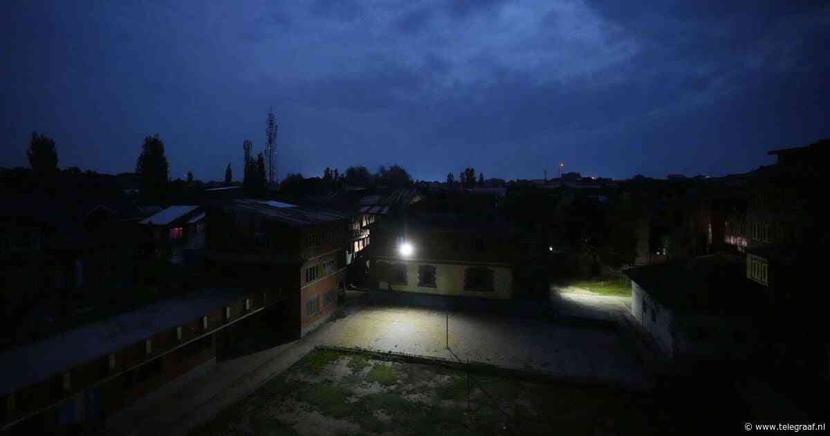 India meldt Pakistaanse raket- en droneaanval in Indiaas Kasjmir