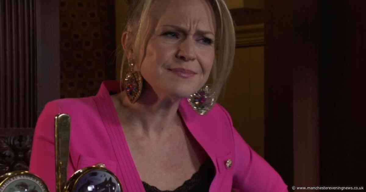 EastEnders fans say 'what on earth' over iconic location's makeover in VE Day special