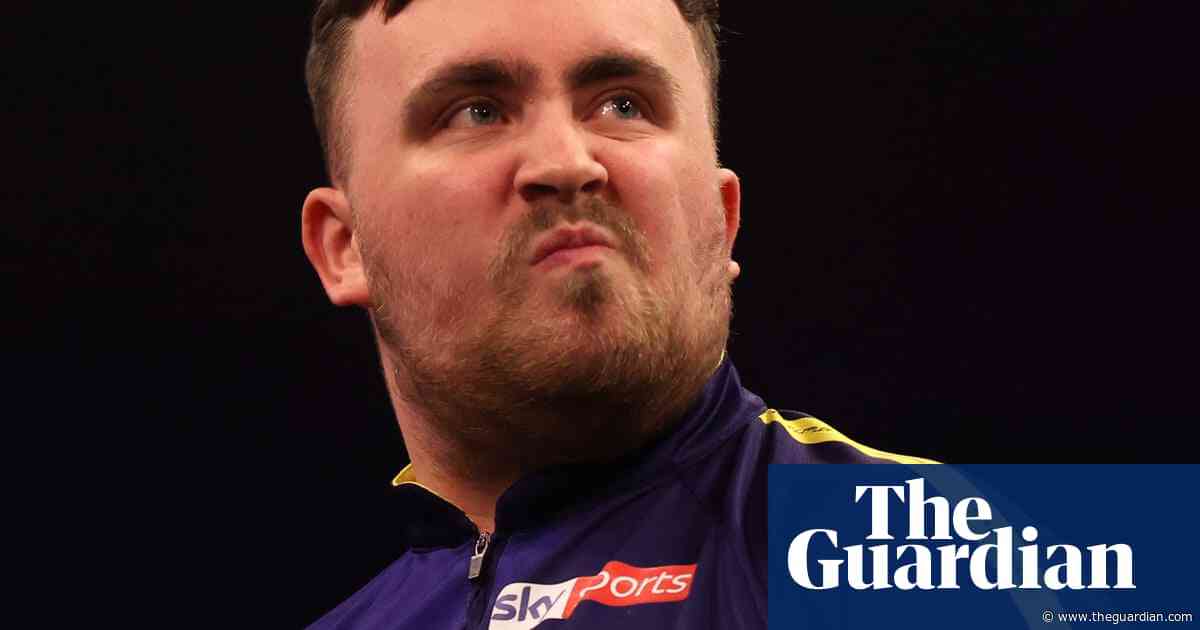 Manchester United fan Luke Littler mocks baying Leeds fans in darts win