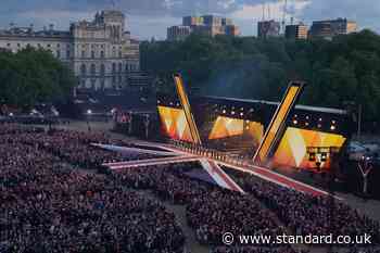 Actor Richard Armitage ‘choked up’ over VE Day concert reading