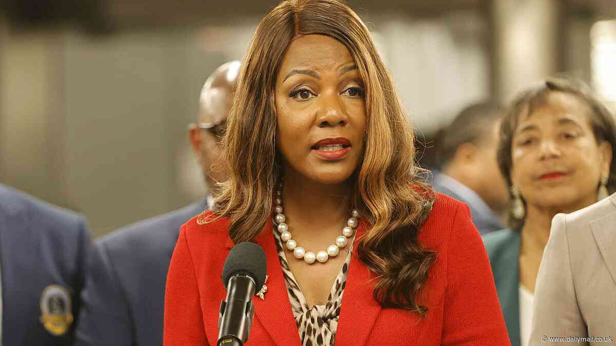Black female mayor unleashes on white voters after being booted from office