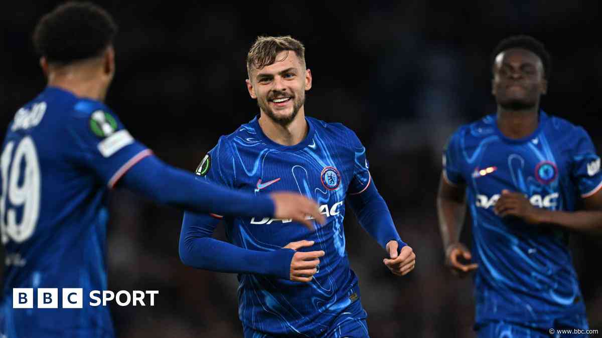 Chelsea reach final with easy win over Djurgarden