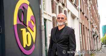 Eigenaar Harry (67) geeft rondleiding in zijn seksbioscoop: ‘Oh oeps, hier is iemand bezig’