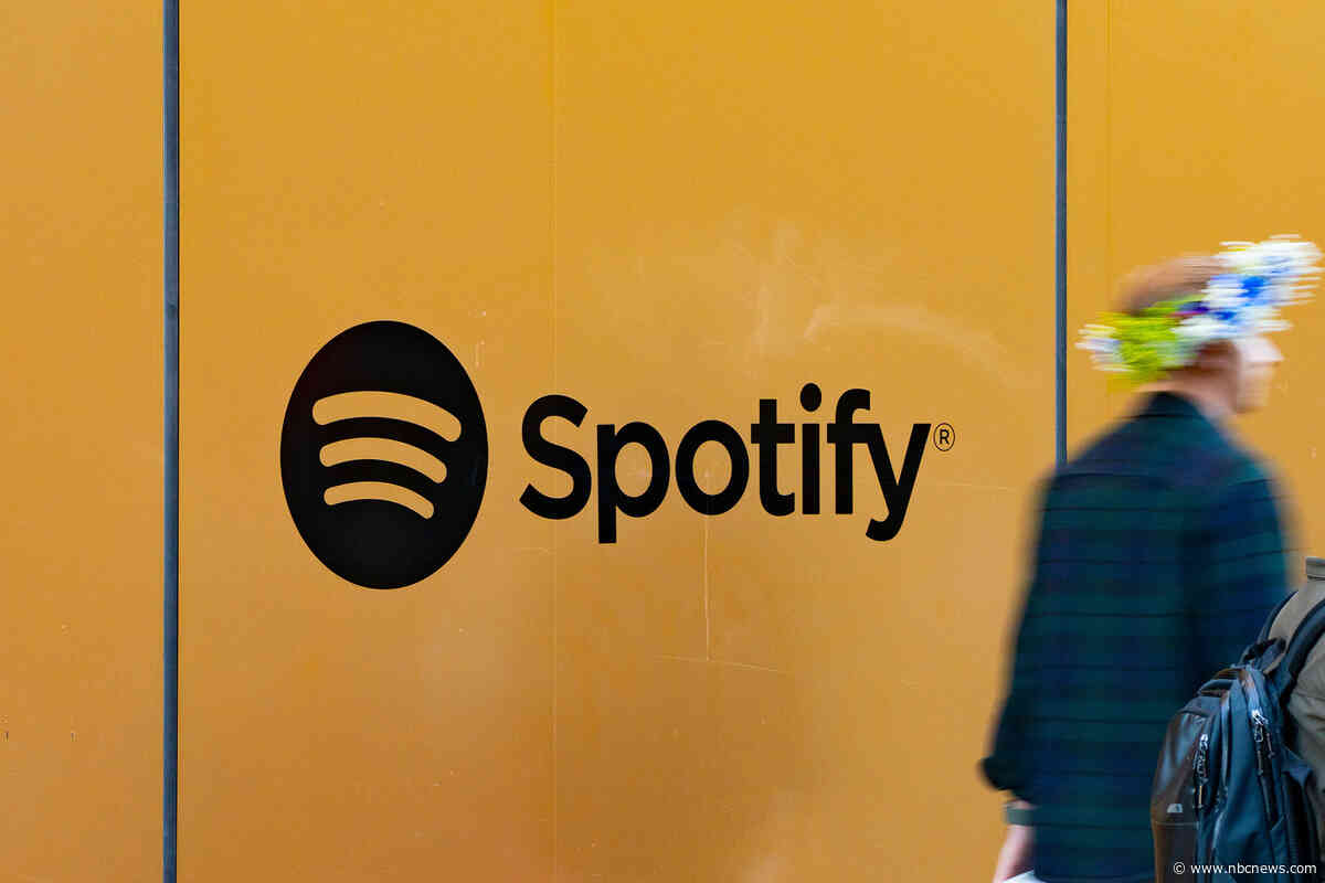 Some podcasters fear Spotify's new play count will crowd out smaller shows
