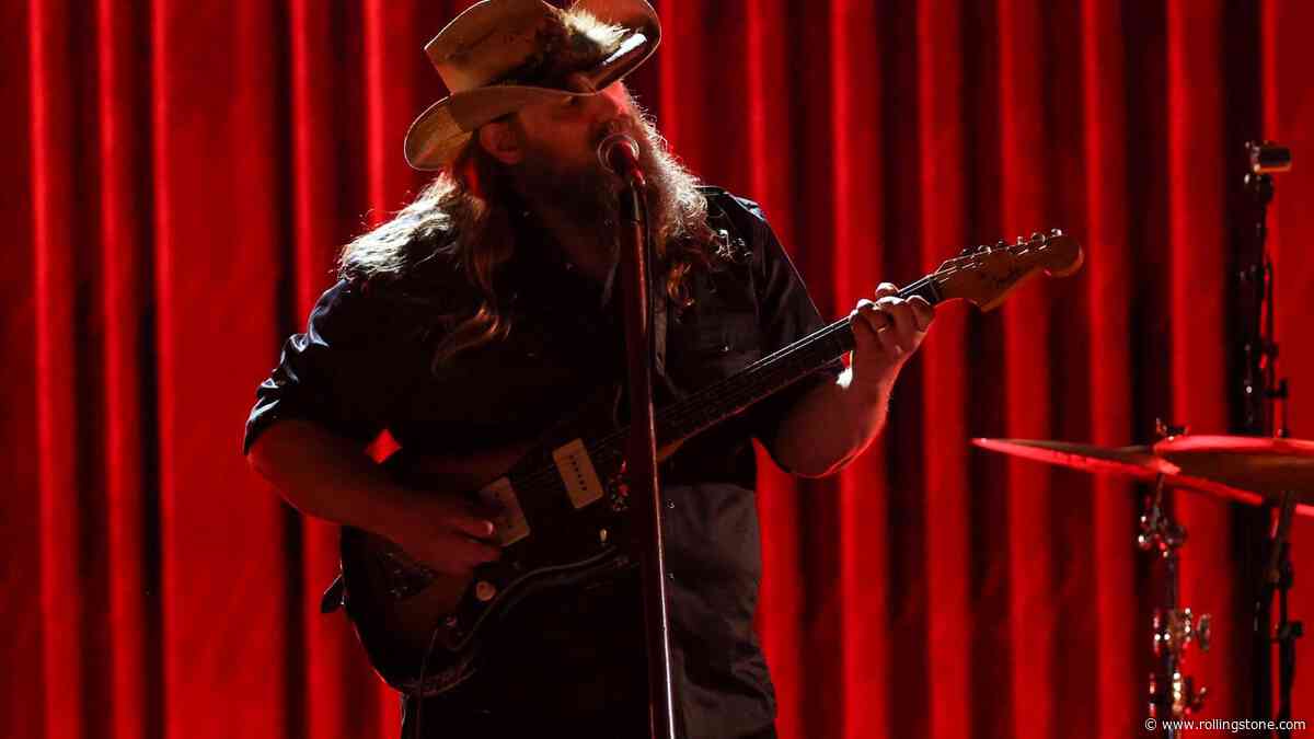 Chris Stapleton Delivers Heart-Swelling ‘It Takes a Woman’ at 2025 ACM Awards