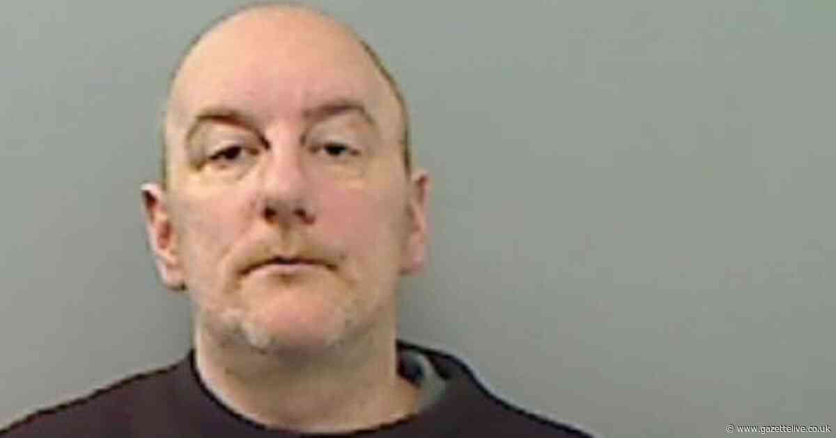 47-year-old Stockton pervert sent explicit photos of himself to '12 year schoolgirl'