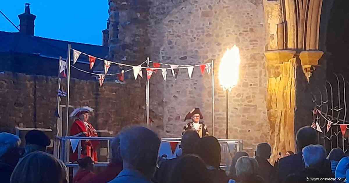 Scores turn out for beacon ceremony to honour 80th anniversary of VE Day