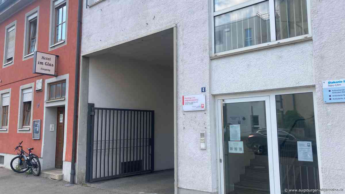 3,4 Regalkilometer Papier: Das Stadtarchiv zieht vom Rathaus in die Kasernstraße
