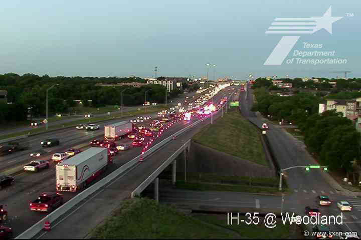 I-35 lanes reopen after multi-vehicle crash involving 18-wheeler near Woodland Avenue