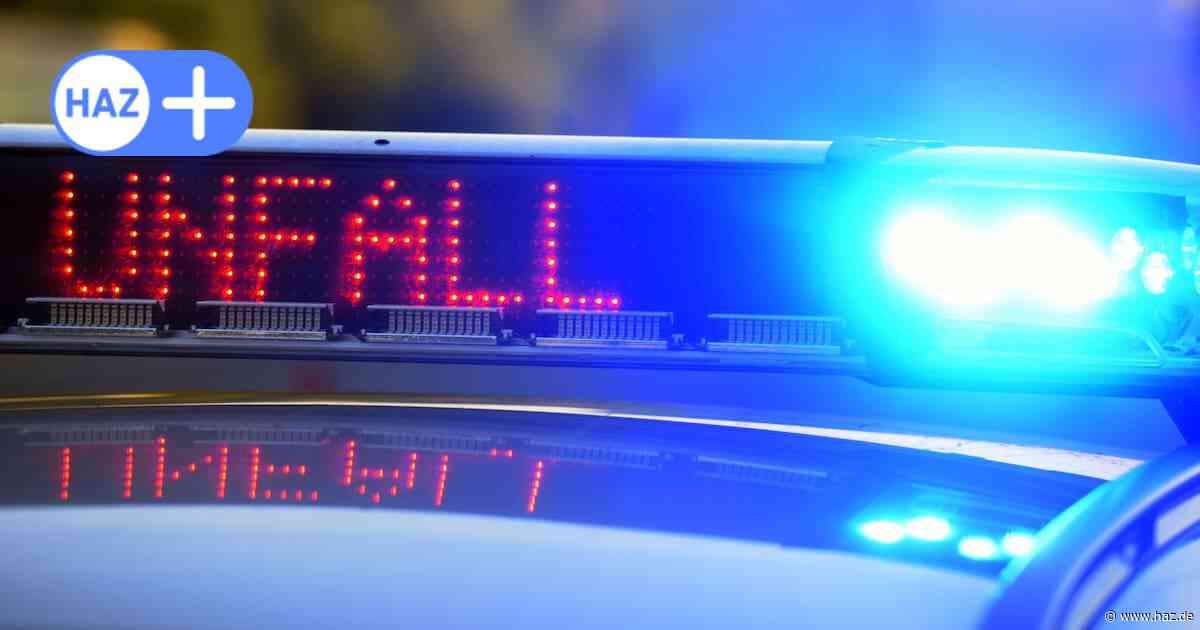 A2: Autos bei Wunstorf kollidiert – Unfallstelle Richtung Hannover geräumt
