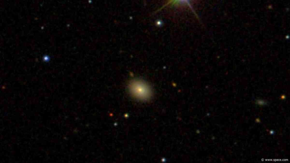 Doomed star circling supermassive black hole could be ripped apart in less than 6 years