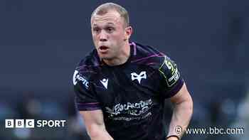 Scrum-half Davies signs new Ospreys deal
