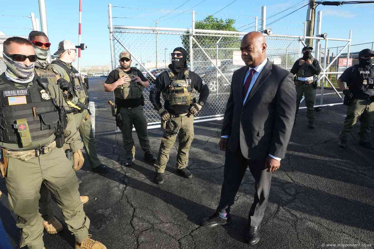 New Jersey mayor arrested outside ICE facility after protest with members of Congress