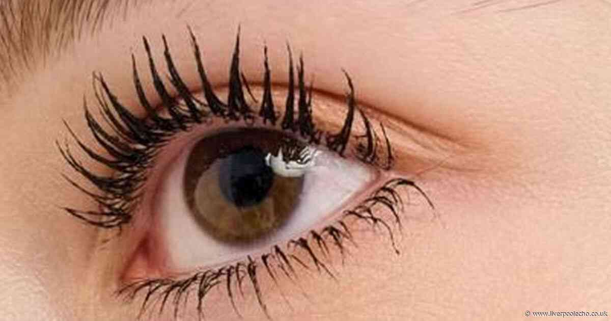 Shoppers can get two best-selling mascaras for £25 in beauty sale