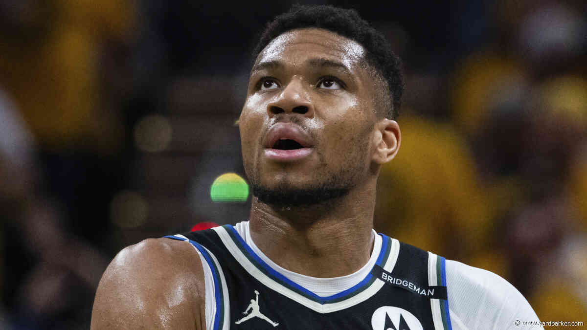 Bucks forward thinks Giannis Antetokounmpo wants a Kobe Bryant-esque career