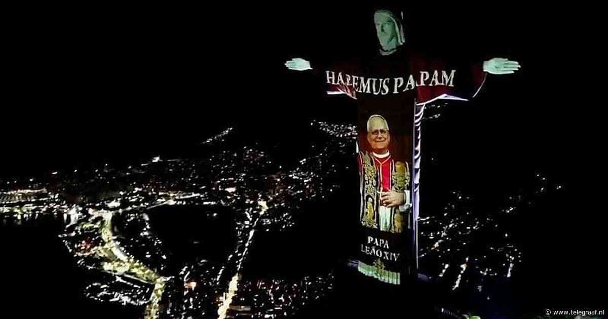 Eerbetoon aan nieuwe paus op iconisch Jezus-beeld