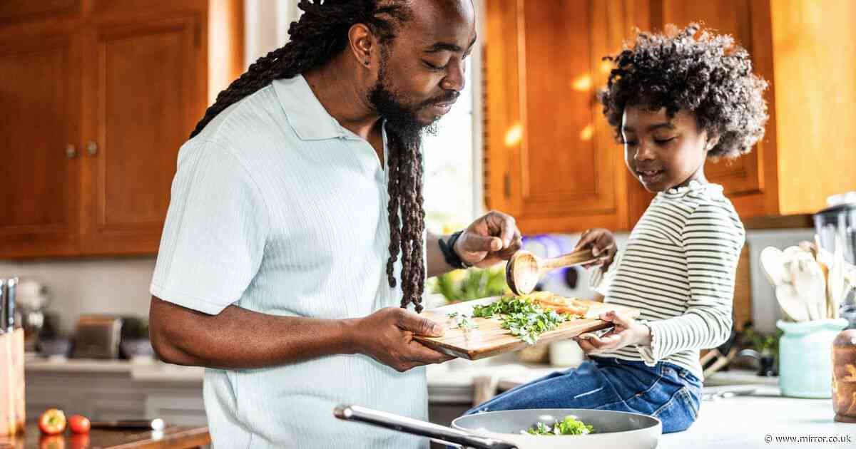 Mediterranean diet plan could help you live longer and reduce risk of cancer