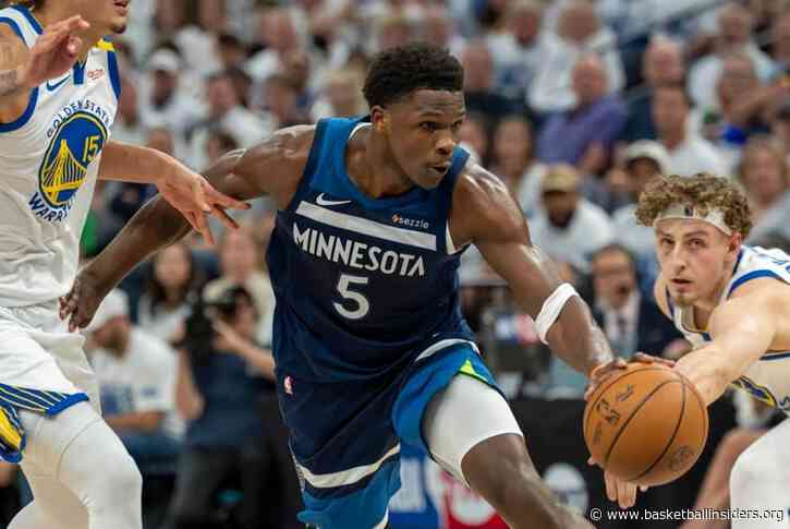 Warriors Played 14 Players in First Half of Game 2 Against Timberwolves